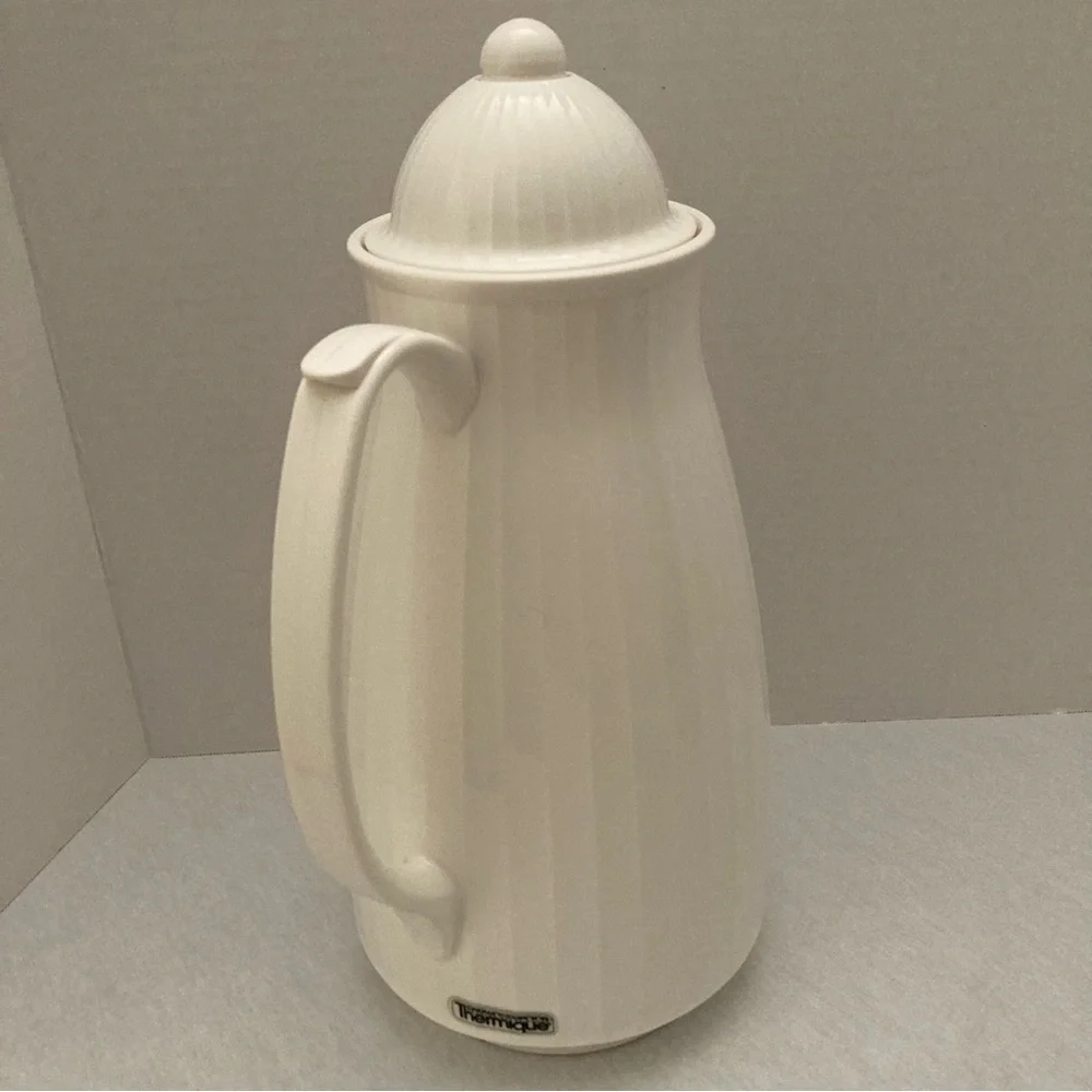 Vintage Corning Thermique White Ribbed Thermal Coffee Carafe w Lid